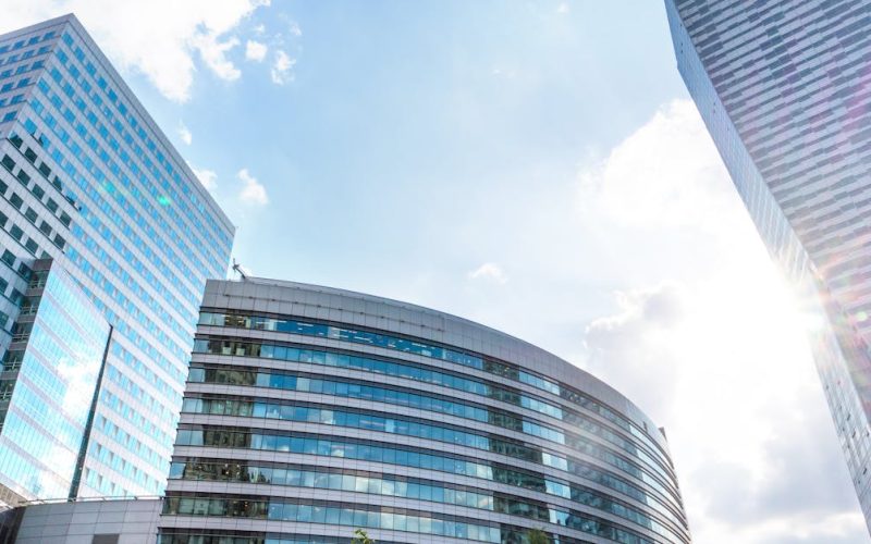 ISEEN Launches Elite Global MBA for India’s Finance Pros